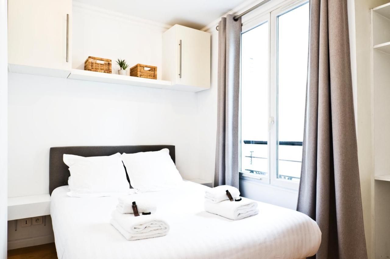 Pick A Flat'S Apartments In Batignolles - Rue Biot Paris Room photo