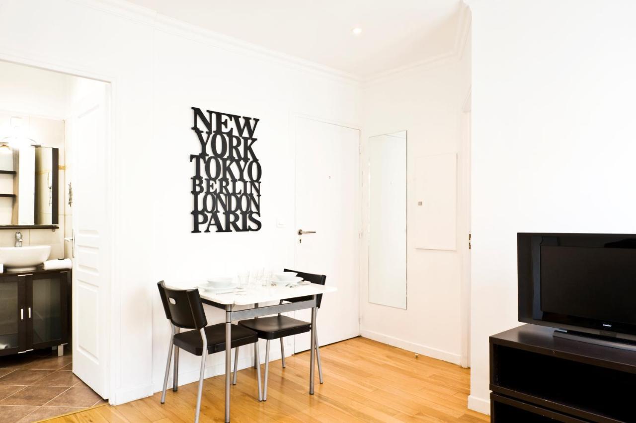Pick A Flat'S Apartments In Batignolles - Rue Biot Paris Room photo